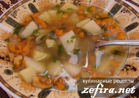 Легкий овощной суп с лисичками