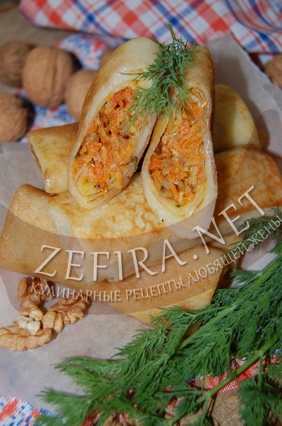 Блинчики с морковью, луком и грецкими орехами - рецепт и фото