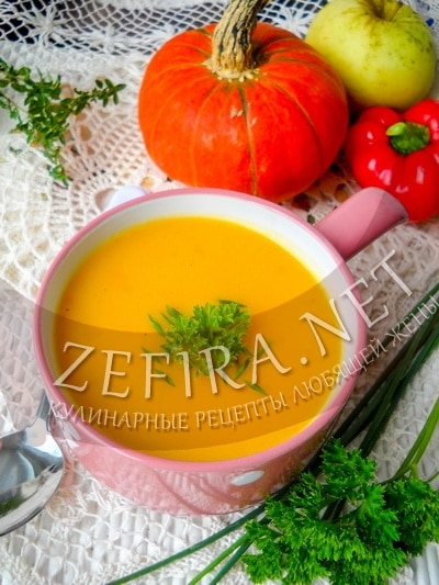 Овощной суп-пюре из тыквы и кабачка с яблоком - рецепт и фото