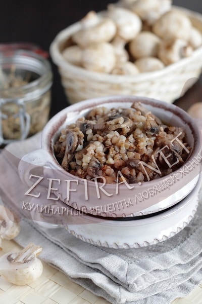 Гречневая каша с грибами и луком - рецепт и фото