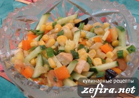Салат с овощами, ананасом и обжаренной куриной грудкой “Радужный”