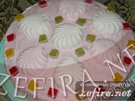 Торт «Розовая мечта» с творожным кремом и белковой глазурью