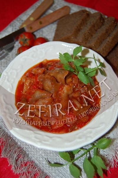 Опята в остром томатном соусе - рецепт и фото