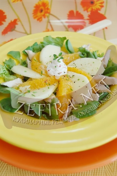 Салат из курицы с апельсином и яблоком - рецепт и фото