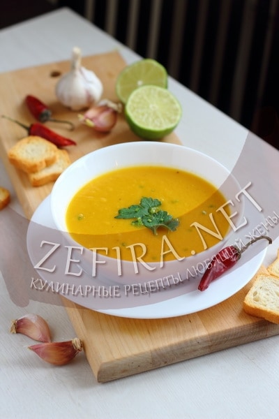 Острый тыквенный суп с имбирем - рецепт и фото