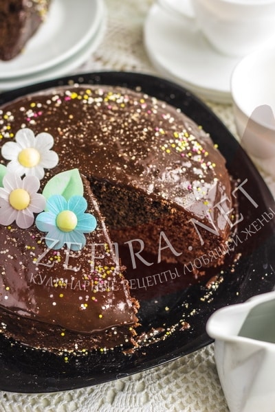 Постный шоколадный пирог - рецепт и фото