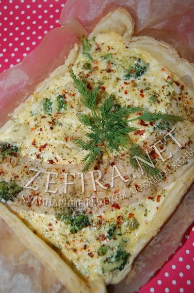 Слоеный пирог с брокколи, сыром и цветной капустой - рецепт и фото