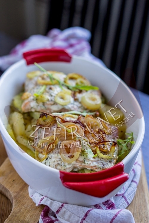 Запеченная в духовке с картошкой рыба горбуша - рецепт и фото