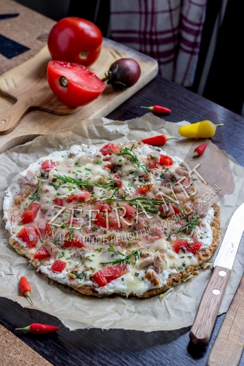 Пицца из кабачка с сыром на сковороде - рецепт с фото