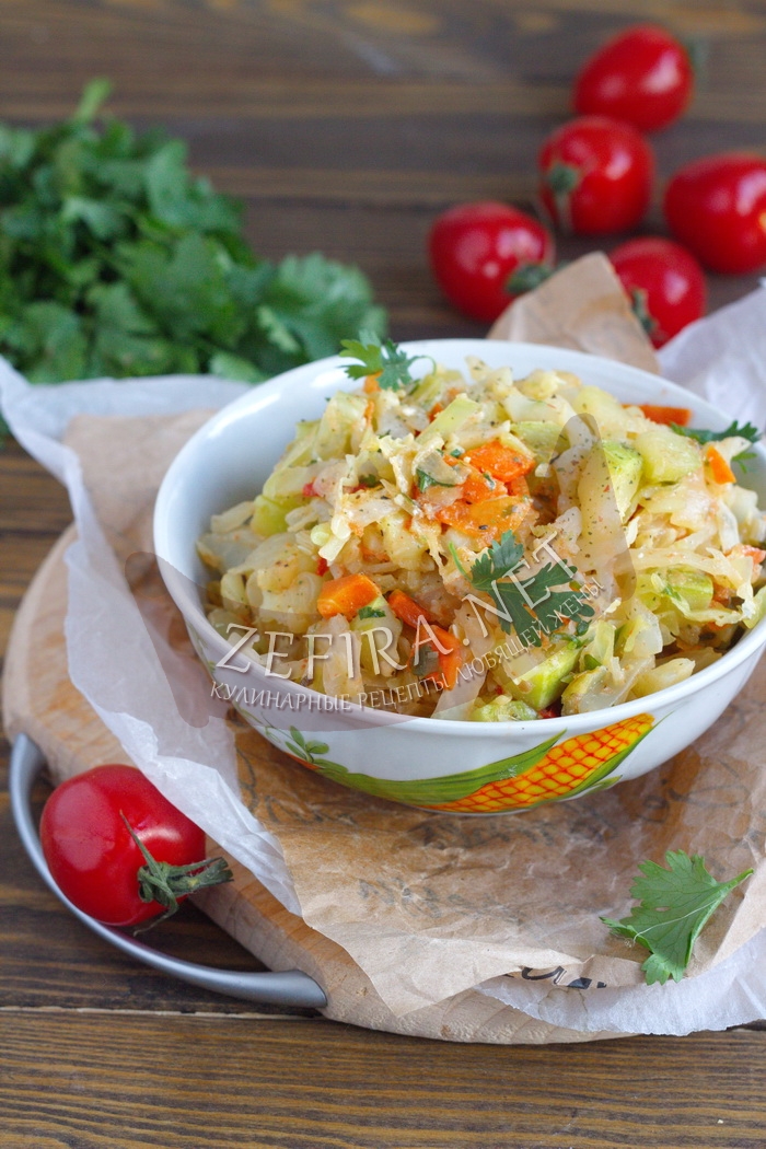 Овощное рагу с кабачками и капустой - рецепт с фото