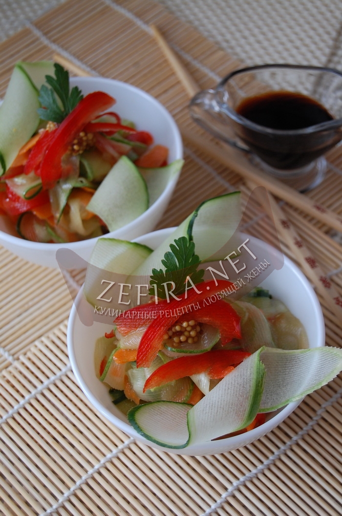 Салат из свежих огурцов «Острый» - рецепт и фото