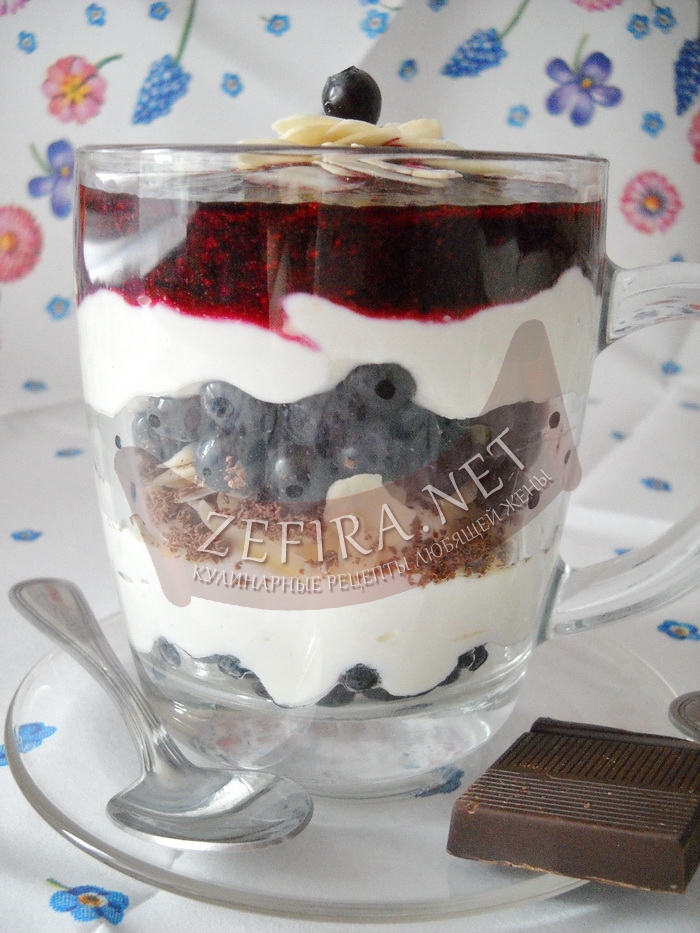 Творожный десерт с ягодами - рецепт и фото