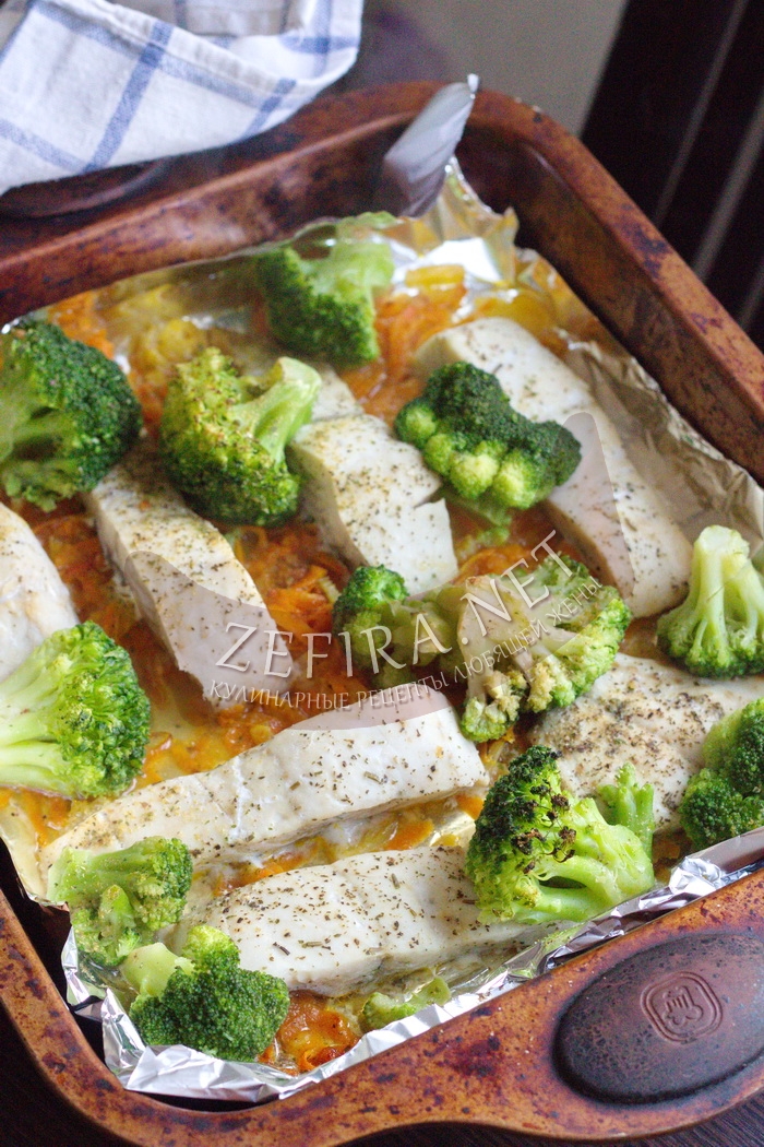 Рыба с брокколи в духовке - рецепт и фото