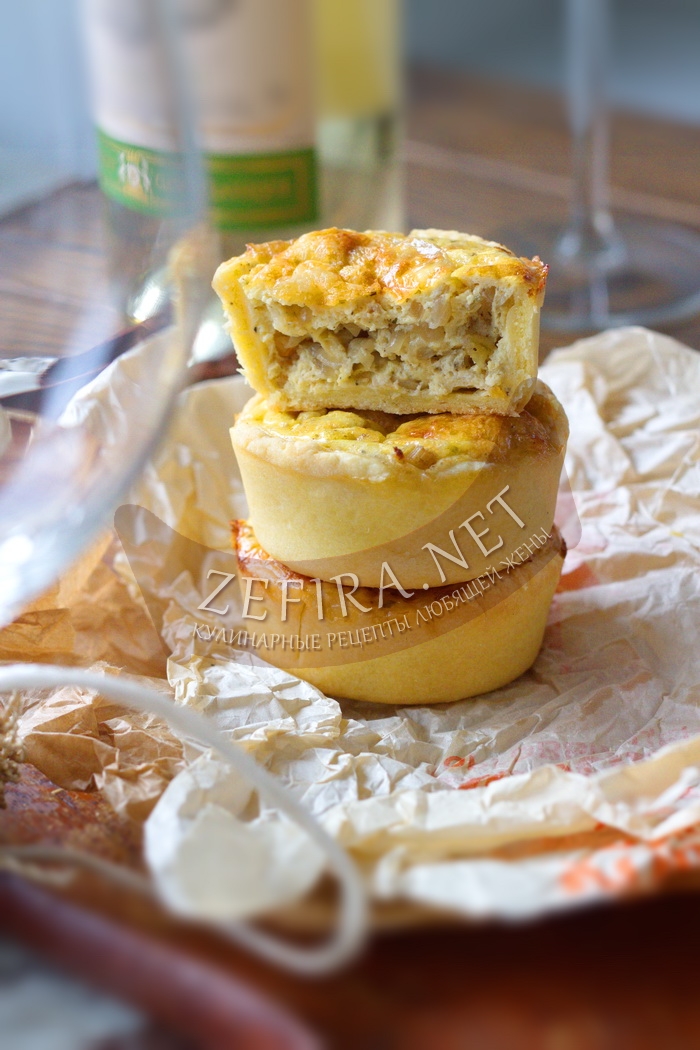 Великолепный пирог с луком и яйцом - рецепт и фото