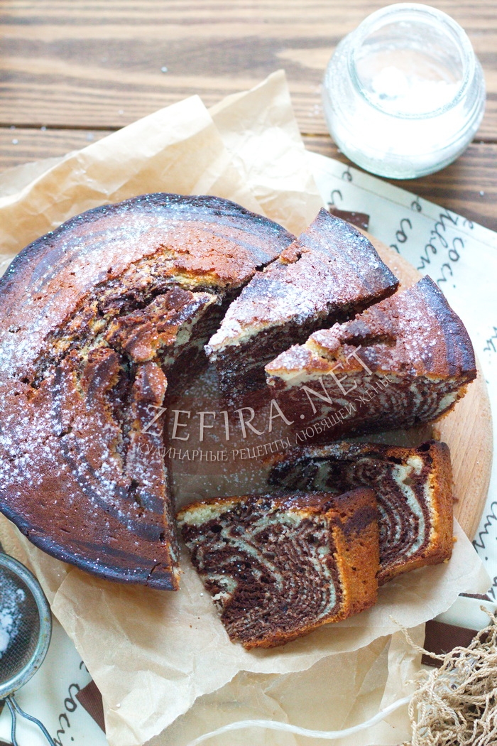 Рецепт вкусного пирога зебра на кефире - рецепт и фото