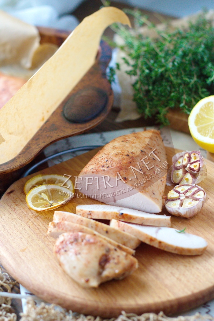 Сочное филе индейки, запеченное в духовке - рецепт и фото