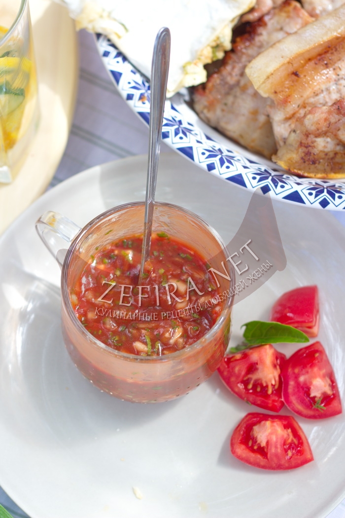 Очень вкусный и быстрый соус из кетчупа к мясу «Грузинский» - рецепт и фото