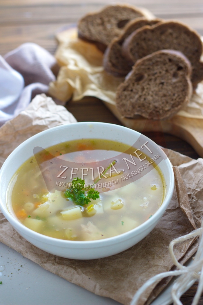 Вкусный гороховый суп с курицей - рецепт и фото