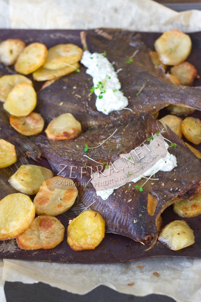 Камбала в духовке с картофелем