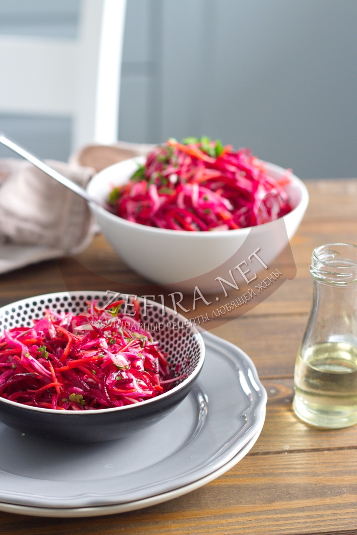 Полезный салат из свежей капусты, свеклы и моркови «Ешь сколько хочешь» - рецепт и фото
