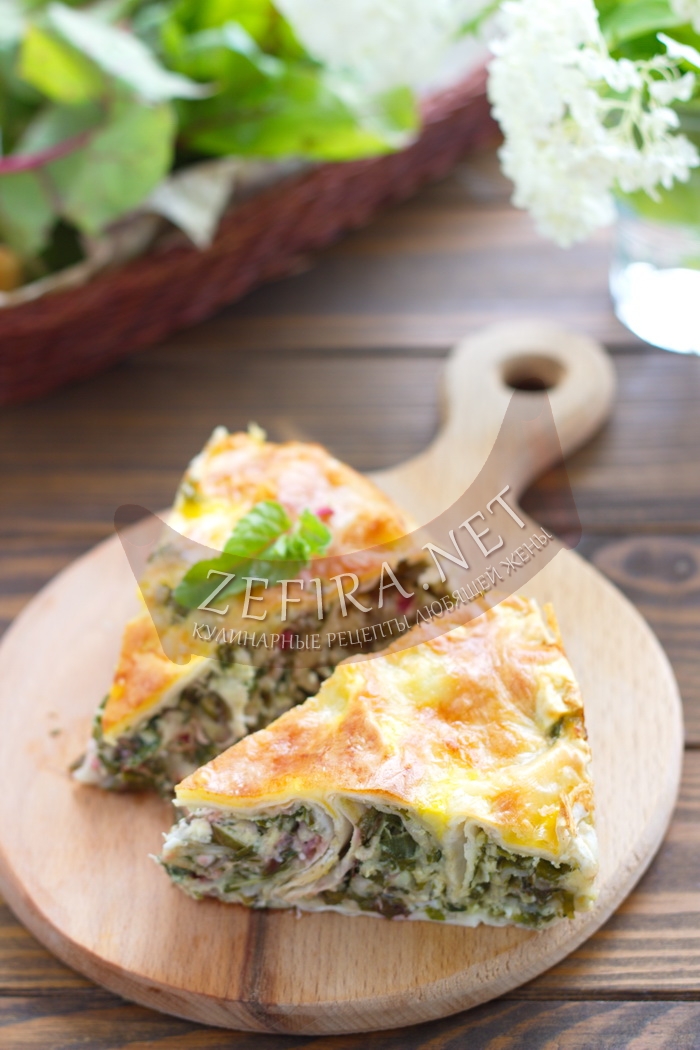 Пирог улитка из лаваша с зеленью, творогом и сыром - рецепт и фото