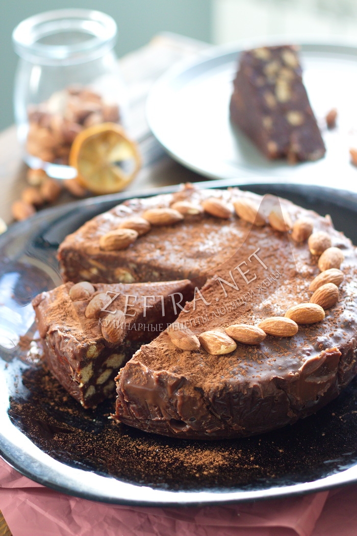 Шоколадный торт из печенья без выпечки «Колбаска» - рецепт и фото