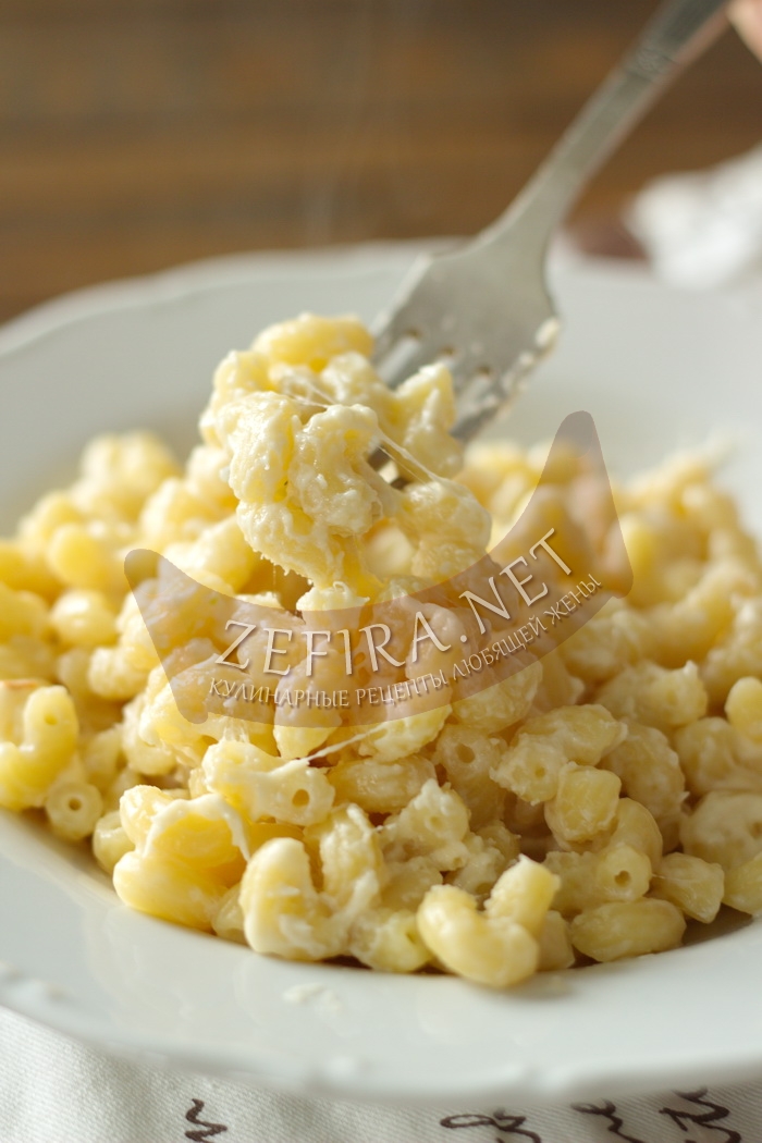 Ленивые макароны с сыром в сковороде - рецепт и фото