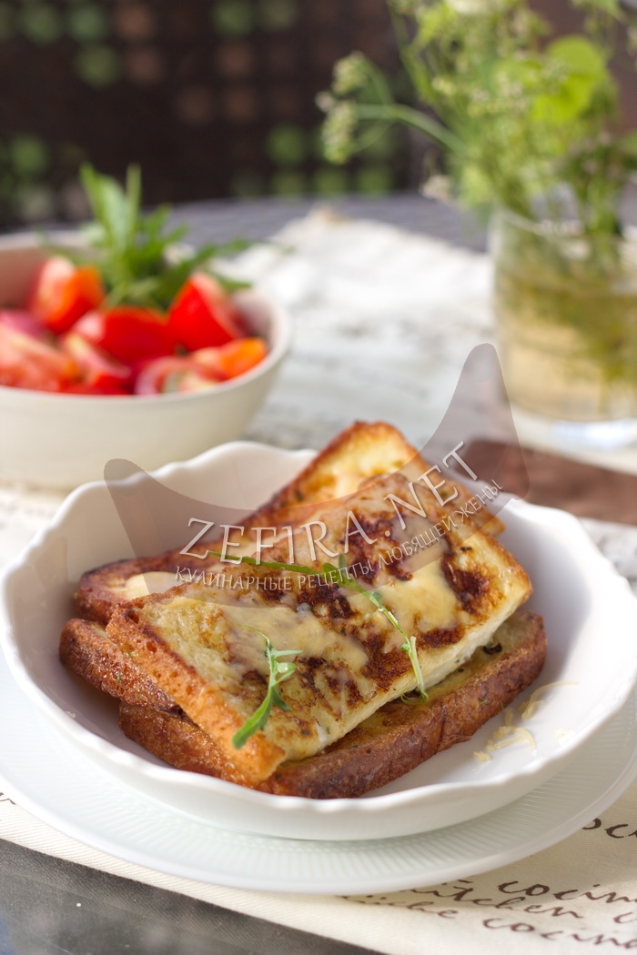  Гренки с яйцом и сыром на сковороде - рецепт и фото
